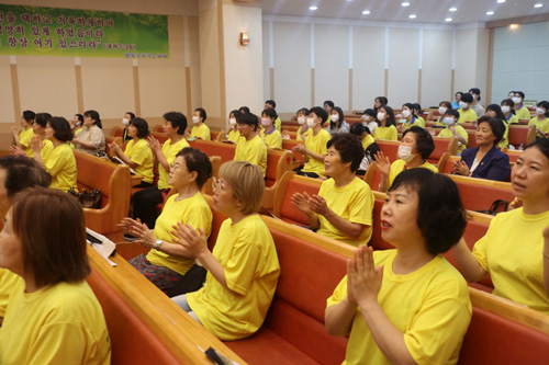 아내를 힘있게 하는 교회 4